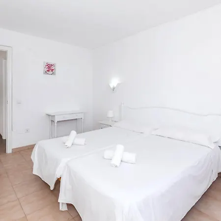 Cala En Blanes Park * 卡拉恩·布拉内斯