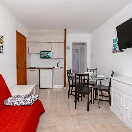 Cala En Blanes Park Apartment *